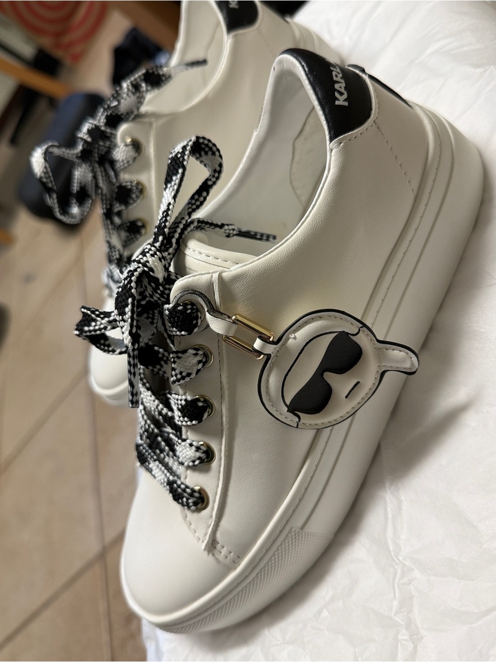 Karl Lagerfeld Capree Platform Sneakers White/Black Size 5.5 Like New - Picture 4 of 9